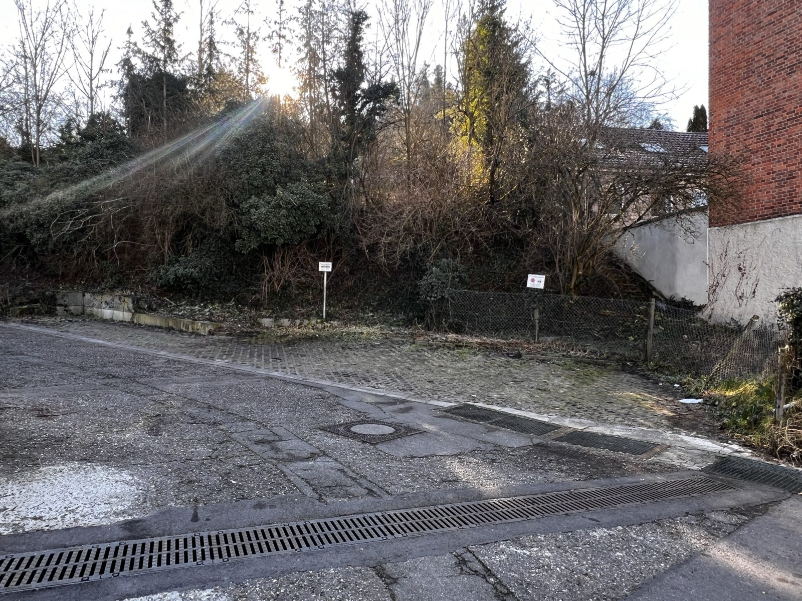 Zufahrt in der Bergstraße 46